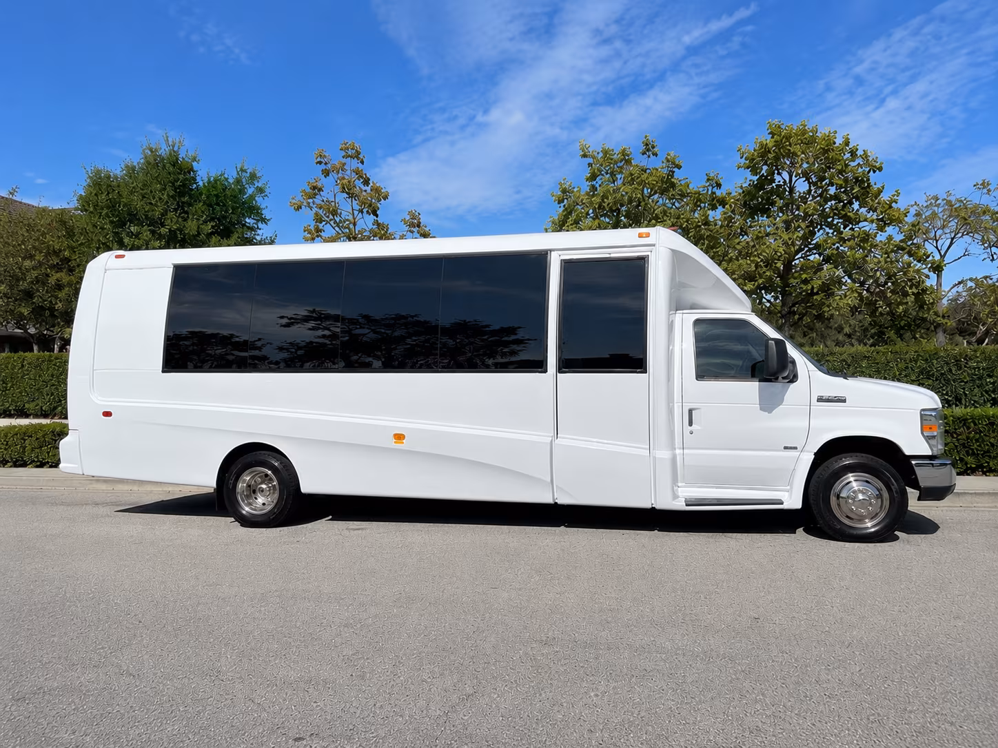 charter buses to shows at the montana expopark grandstand